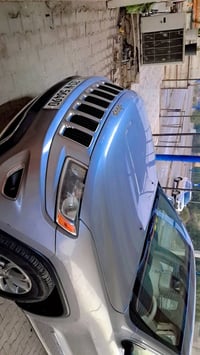 عندي السلام عليكم جيب 14 لمتد امريكي رقم بغداد  انكليزي بسمي مواصفات  ...