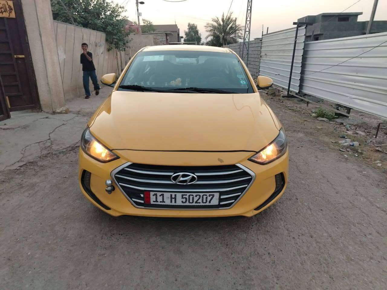 السلام عليكم شباب النترا 17 ماشيه 111 ميل سياره حلوه نظيفه وما بيها نقص برغي جاهزه من كل شيء من تخم تاير كهربائيات منظمه زنون جديده بعدها بالضمان سيار جاملغ مبدل فقط وحافه البنيد بها تعديل وصبغ  فقط ضرر امريكا  وبها طخات مثل ما واضح بالسونر يعني مال شارع طخات خفيفه الله شاهد علي السياره يعني تجي وتشوف برغي ما باقي بيها نقص سياره جاهزه من كل شيء من تبريد ثلج منظومه تبريد جديدة من صدر جديد يعني تاخذها كبل  للشارع 1000 دينار ما تصرف عليها سياره مال شغل وحلوه وبالعافيه علي ياخذها عنوان المحموديه بغداد سعر 110 وبيها مجال شيء بسيط رقم الهاتف ***********

