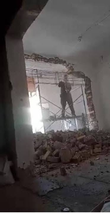 سلام عليكم يوجد التفليش للبيوت منازل محلات اربيمات التفنيش البيوت اسعار مناسب  
رقم الهاتف وتحياتي ***********
