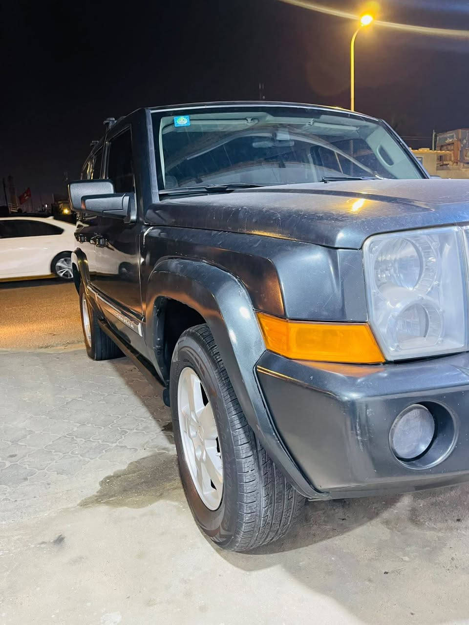 سلام عليكم جيب كومندر موديل 2007 سياره تهم تأير حداده جديده دواخل تخبل مكينه كير جدد تبريد تحويل ثاني يوم مكينه 6 سلندر  رقم هاتف *********** تصل وانه خادم السعر 75 وبيها مجال مكان بصره
