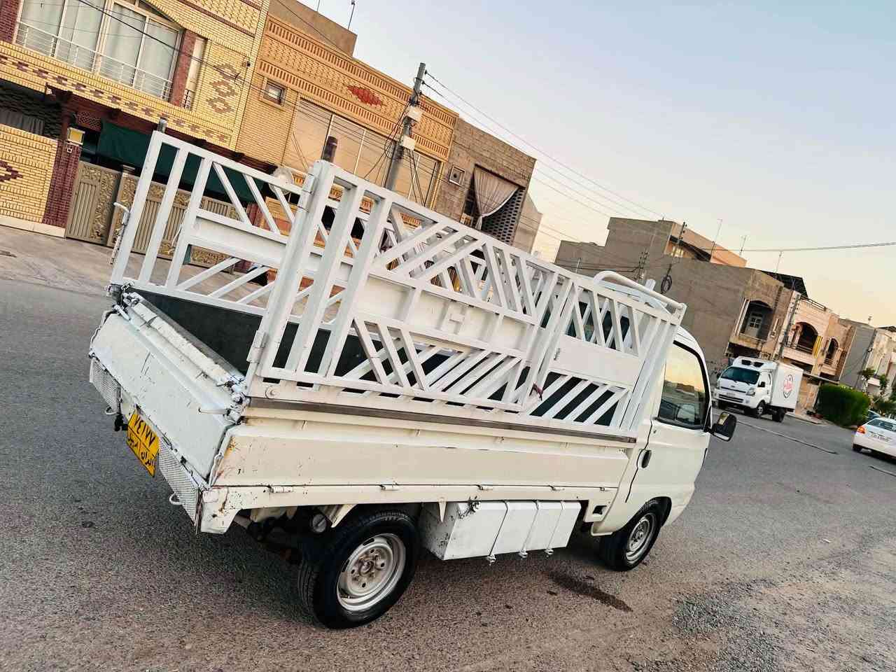 هافي بيكب تاك قماره 2009
بێ بۆیاغ بێ لێدران
 گیرومکینە و ئە کسل و شانسی بە  شەرت 
تحویل وەکالە و غه رامه ش به شه رت 
4تایه ویلی نویە هیج مە سروفیکی نیە مالی دوستە دە عامی بو دە عامی بو شەرت سە یارە کە جە مجە یە کی شازی پیوە یە مالی کە سابە  تە مالي ئیشە
ژ.م:*********** أربيل, العراق
