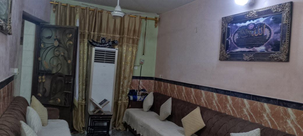 بيت لبيع مساحة 130 متر واجهي 6 ونص طابقين مسلح طابو صرف العنوان نعيرية يم حسينية انجليزي قرب مدرسة سومر رقم الموبايل *********** السعر 285 بية مجال لطبين
