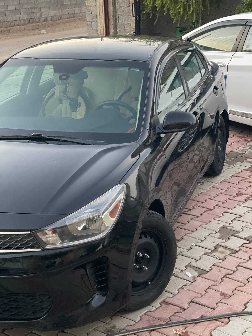 كيا ريو  رقم بغداد بدون داخل بدون تبديل بيها جاملغ وربع باب صبغ بس ضرر أمريكا مديل2019
سعر 95 وبيها مجال وترهم مرواس سوناتا او لانترا خليجي
للتواصل خاص
او
***********
