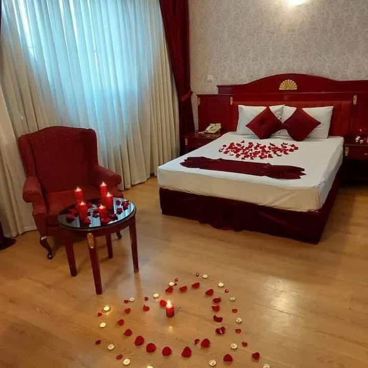 اعلان_اعلان( كروب أيران جوأ من مطار النجف ) 
بتاريخ   _ 5__10 / برنامج سياحي ديني  
8 ليالي / 9 ايام _ قم المقدسه_ ومشهد المقدسه 

البرنامج / الرحله جوأ ذهاب وعوده وداخلي ✈️

السكن في قم المقدسه ٣ليالي مع ٣وجبات طعام بوفيه مفتوح  في فندق الزهراء ٣نجوم وقريب للحرم   مع زيارت كافة المزارات في قم  وجوله سياحيه الى  شلالات كاشان 

السكن في مشهد المقدسه   5 ليالي مع ٣وجبات طعام بوفيه مفتوح السكن في فنادق درجه اولى وقريبه للحرم مع زيارة كافة المزارات في مشهد مع جولات تسوق  وجولات سياحيه إلى المناطق السياحيه  

النقل من بلد والى بلد  ودخول المطار كله على نفقة الشركه    

السعر  فقط   ٦٥٠  الف دينار عراقي وتشمل كافة الخدمات المذكوره أعلاه حملاتنا بادارة وقيادة إلحاج جاسم البياتي   وساب ***********  ومن الله التوفيق  
علما ان الرحله جوأ طيران من مطار النجف الاشرف   
على الراغبين بالتسجيل تسليم الجوازات بأسرع وقت لحجز المقاعد وضمان معقدك من الان

نص مكتوب في الصور:
- يا فاطمه معصومه عليها السلام
- www.epersianhotel.com