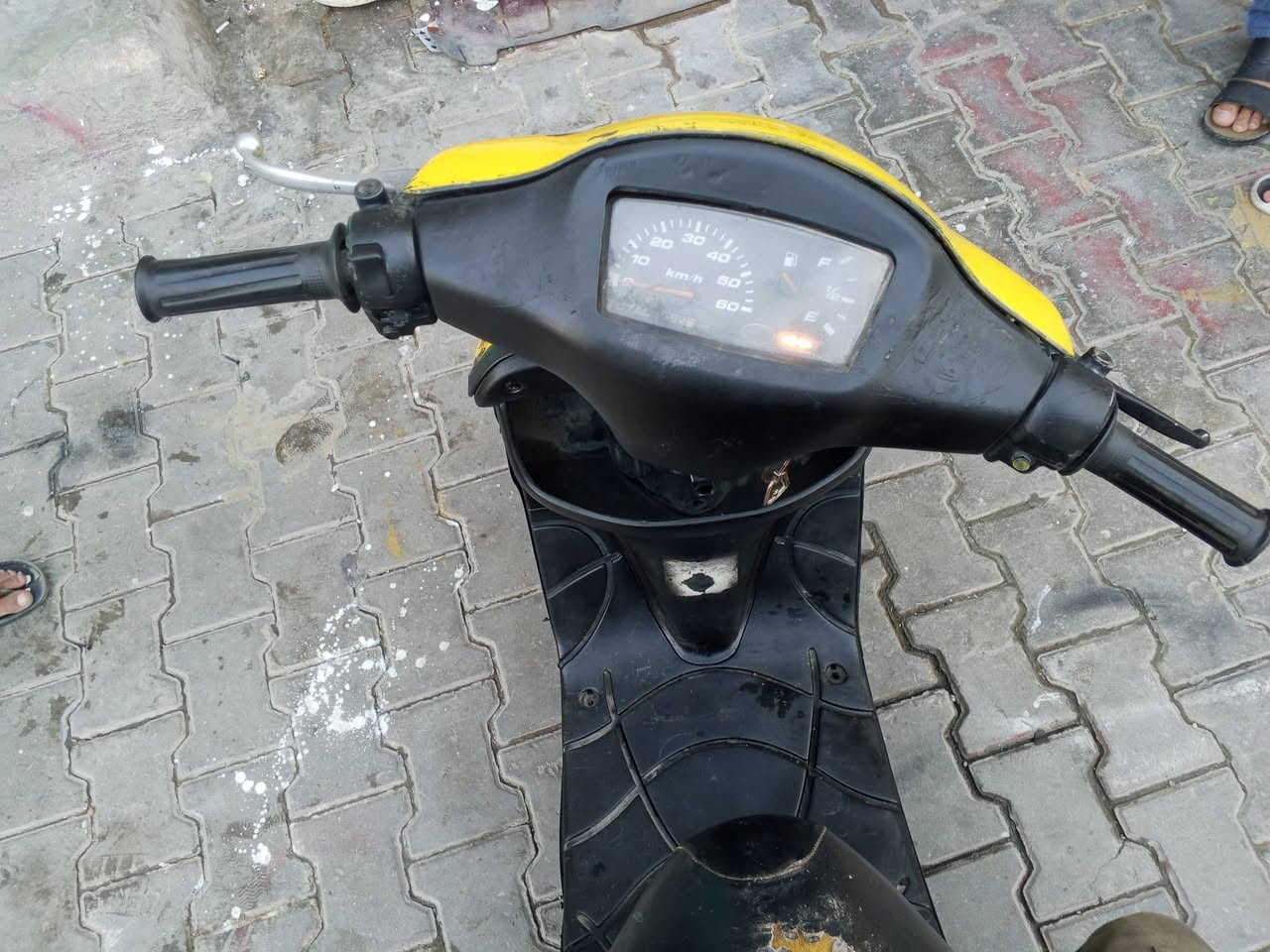 سلام عليكم دراجه60 شغاله وحلوه  بيها خمده لايت عالي ناصي شغال بكلايت شغال دراجه مراتبه سعر125وبيها ومجال مكاني بغداد شعله رقمي***********
