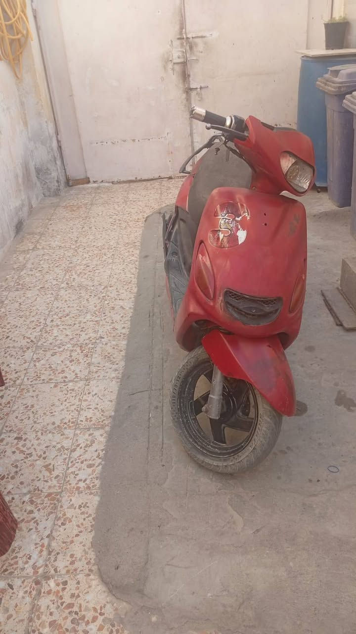 دراجه اكزز للبيع سعره 325وبيه مجال علواني بصره كرمت علي رقمي ***********

