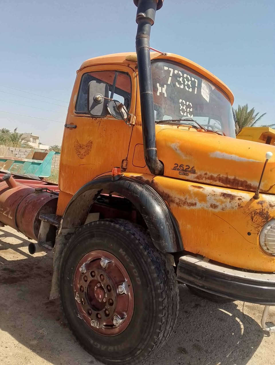 السلام عليكم قجم البيع موديل 81السياره بلاديه قماره بلاديه شاصي بلادي وكير جديد سياره جديده عل شركه سياره مكانها بغداد بابو غريب بل شيحا اني مكلف بل نشر لا تراسني خاص ما متواجد اني لين اني مكلف هاذني رقام راعيها ودك علي وفتهم منه ***********() ***********

