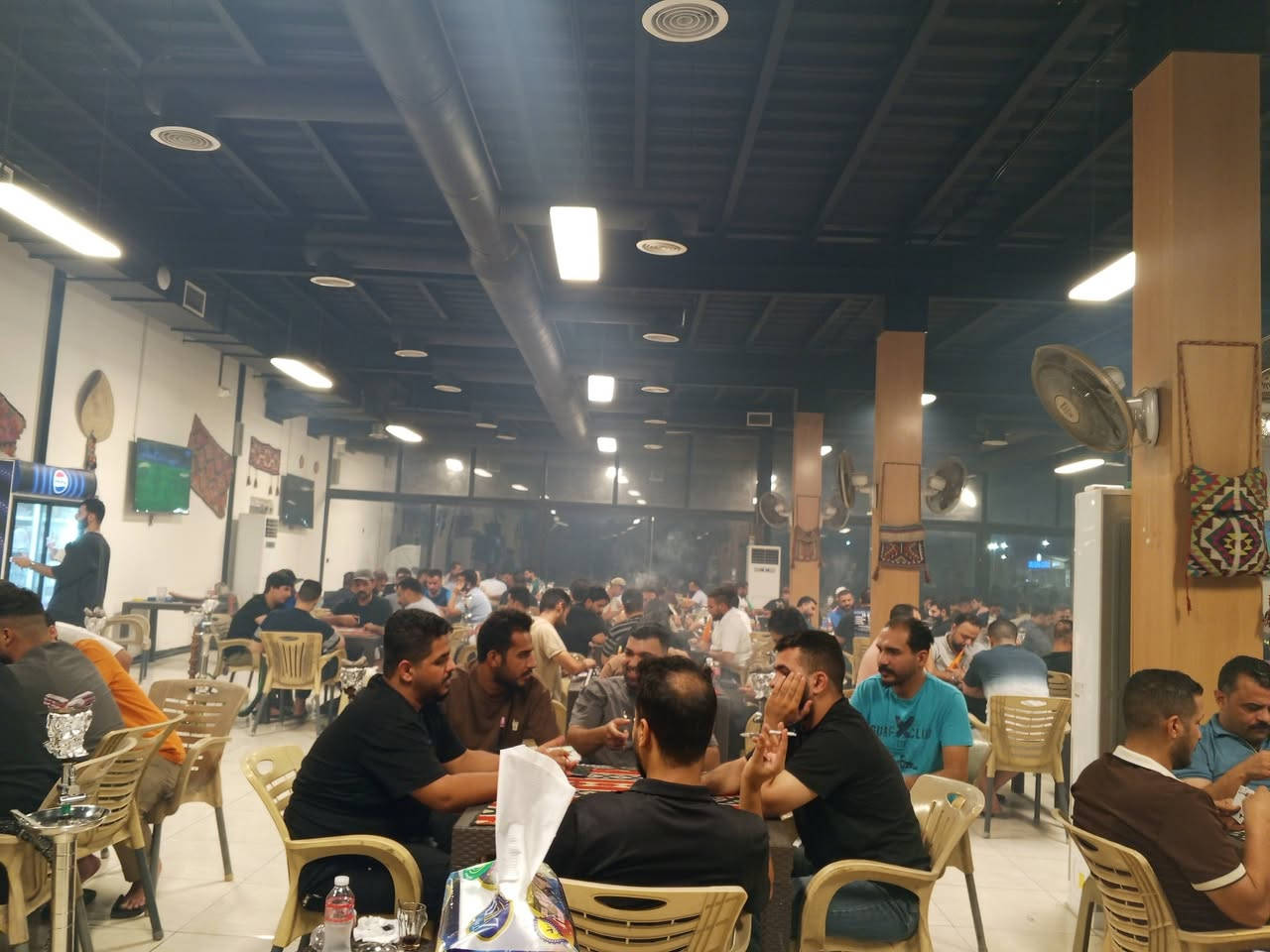 ‏للبيع مقهى طابق ارضي مساحة 400متروصطح مفتوح مطل على البحيرة يوجد بارك خاص بل مشروع المقهى شغال خير من الله كامل التجهيزات موقع استثماري العنوان بغداد حي الامانة تقاطع القناة مجمع القناة الترفيهي بحيرة الحبيبة للاستفسار***********
‏
‏للبيع مقهى طابق ارضي مساحة 400متروصطح مفتوح مطل على البحيرة يوجد بارك خاص بل مشروع المقهى شغال خير من الله كامل التجهيزات موقع استثماري العنوان بغداد حي الامانة تقاطع القناة مجمع القناة الترفيهي بحيرة الحبيبة للاستفسار***********
