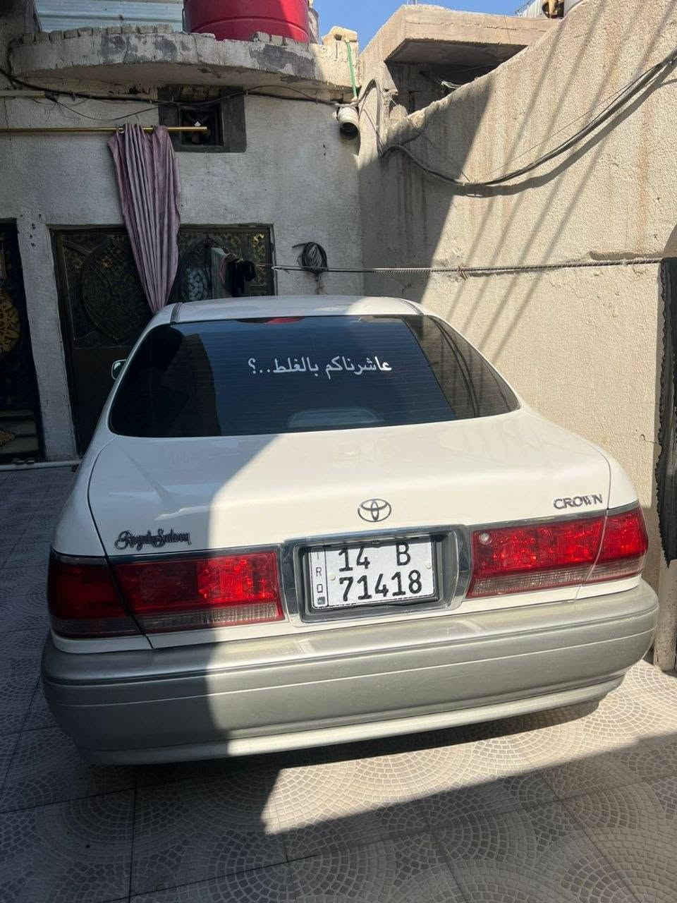 سلام عليكم تيوتا كراون للبيع موديل ٢٠٠٢ لاستفسار تصال ***********
