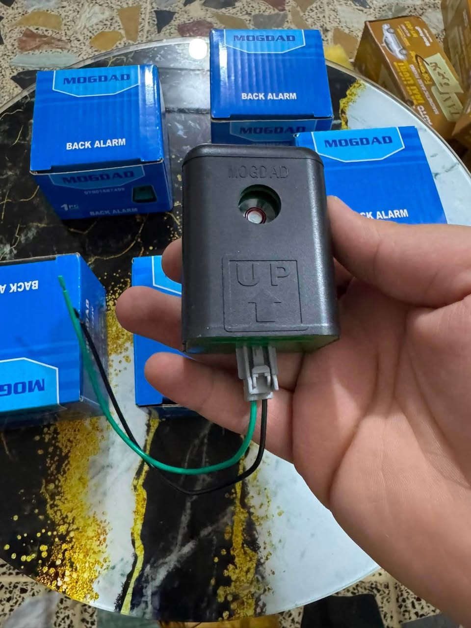 توفر لدينا
 سطاب متر+سطاب نص متر البتره
وبوري أجره سلايت جوكر لكل السيارات 
باج اشهد ان علي ولي الله (كامل مع الرواسط)
جرس بك نيسان +جرس اشاره +جرسN مزدوج 
لافته طاقه شمسيه +فرجه خشب اصليه+ فروه اصليه
ومرايه ترجيه ستيل اصليه ام الختم 
للاستفسار ***********
يوجد لدينا توصيل
