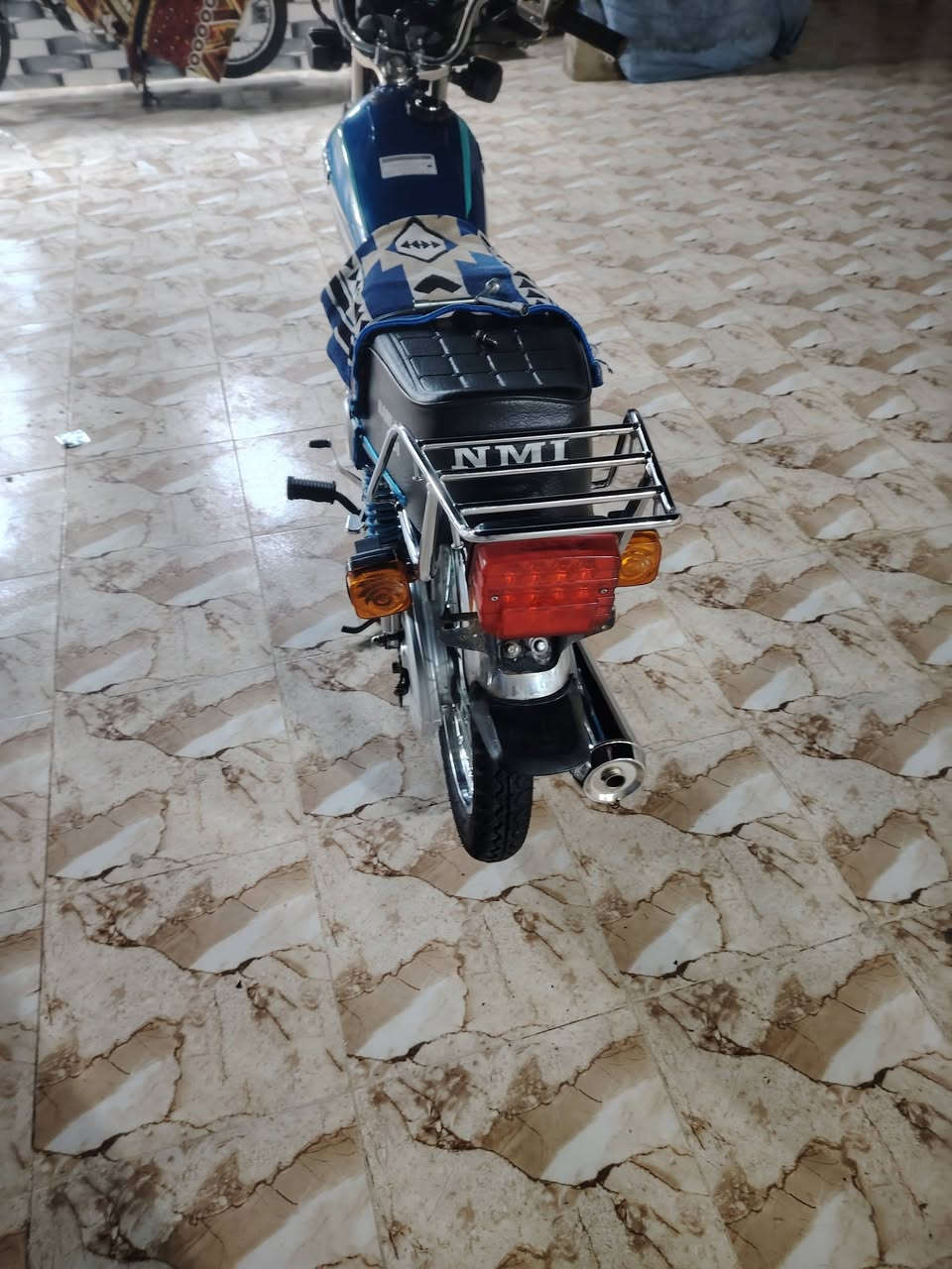 سلام عليكم دراجه للبيع شلامجه اصولي نضافه شوفت عينك احله من البل صوره شاصي 22 تعمير 26 نضافه فول السعر 900 وبيهه مجال قليل العنوان واسط نعمانيه ومتواجد مراسله رقم ***********
