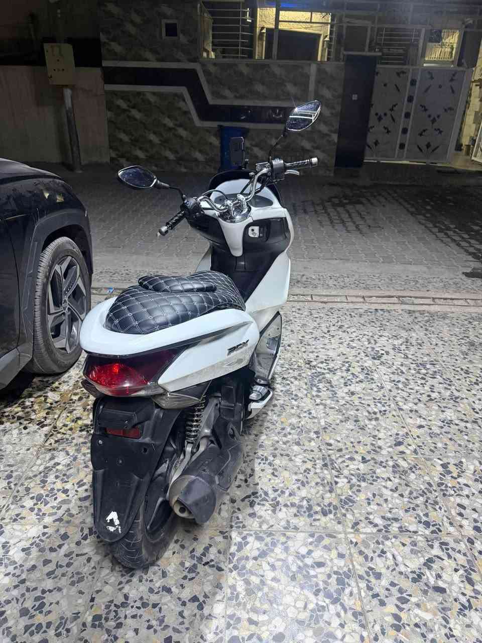 دراجة بي سي اكس جيل اول مكفولة مكينه كفرات لا تبخير ولا اتنقص دهن دراجه ممفتوحه تاخذها من الباب عنوان اعظميه السعر 1350وبيها مجال بسيط رقم *********** بغداد, العراق
