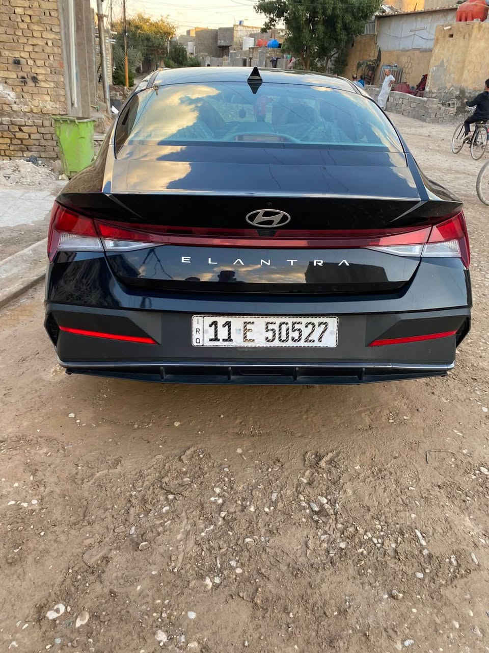 🚘 للبيع النترا 2024 أمريكي – مواصفات فول عدا الفتحة 🚘

السلام عليكم ورحمة الله وبركاته 🌹

للبيع هيونداي النترا موديل 2024 أمريكي، سيارة مرتبة ونظيفة، ومواصفاتها عالية:

🔹 السيارة حادثها بنيد مبدل ودعامية
🔹 كفالة مكينة وتبريد وكير وإيرباكات
🔹 ماشية 62,404 ميل
🔹 مواصفات فول أوبشن عدا الفتحة
🔹 بصمة 🔑
🔹 رادار أمامي وخلفي
🔹 تحديد مسار
🔹 مثبت سرعة
🔹 تشغيل عن بُعد
🔹 السيارة بيها مواصفات وأمان عالي ومناسبة للاستخدام اليومي

📍 الموقع: بغداد – مدينة الصدر

💰 السعر: 152 مليون

⭐ السيارة داخلة بكتاب شهداء، وباقيلها تقريباً 8 أشهر للتحويل، وبعدها تتحول أصولي.

📄 اليشتري اسويلة وكالة عامة 

📞 للاستفسار والتواصل:
***********

الجاد يتفضل، والسيارة موجودة للفحص والمعاينة 🌹
