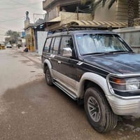للبيع باجيرو ٩٣ رقم بغداد انكليزي باسمي كير ومحرك vvt3000 جام كهرباء ت...