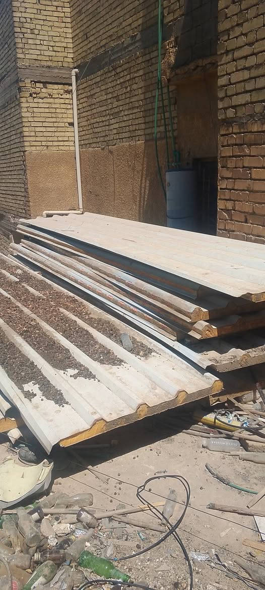 سندويش للبيع نضيف الطول من 5 أمتار مكاني بغداد العبيدي الشاري هسه يجي يحملهن بيهن 13 وكثر ***********
