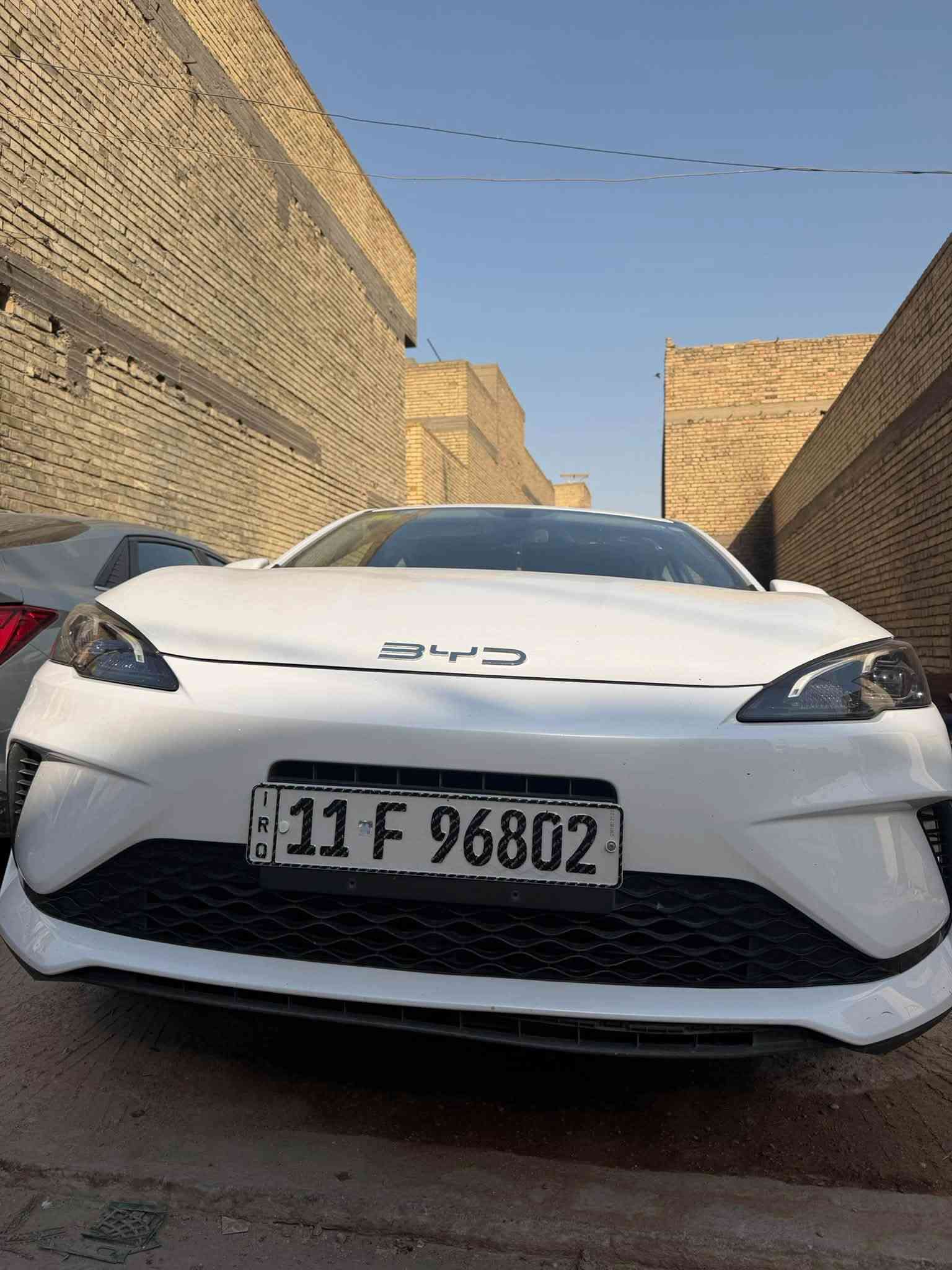 السلام عليكم
BYD سيل 5
سيل 5
موديل :2025 سياره كفاله عامه بيها بارد فقط جوه قبغ البنزين اثر طخه بسيطه 
ماشيه : 25
ع وضع شركه 
تشغيل عن بعد 
داخل ابيض 
لد نهاري 
وبعد مواصفات  معروفه
السعر 21مليون بيها مجال 
عنواني بغداد زعفرانيه او حارثيه 
***********
