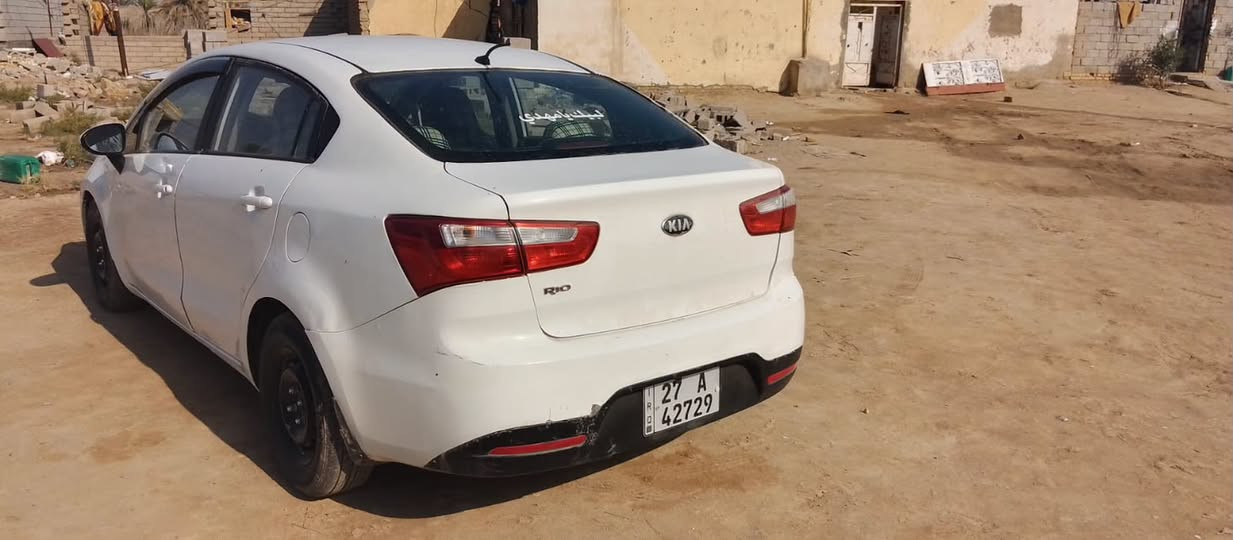 ريو 2015 متجايه بسمي شرط مداور مكين وكير لوك عوزه بس تبريد رقم انكليزي ذي قار سنوية ما صاقطة تنتهي ب 2029 .
ماشية ٢٣٧ الف مكاني ذي قار المركز 
السعر 68 بيه مجال بسيط
للاستفسار *********** مكلف بالنشر اتصل
