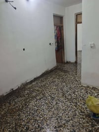 بيت طابق ارضي للايجار العنوان الزعفرانيه عالسده قرب اسوا تفاحه البيت ي...
