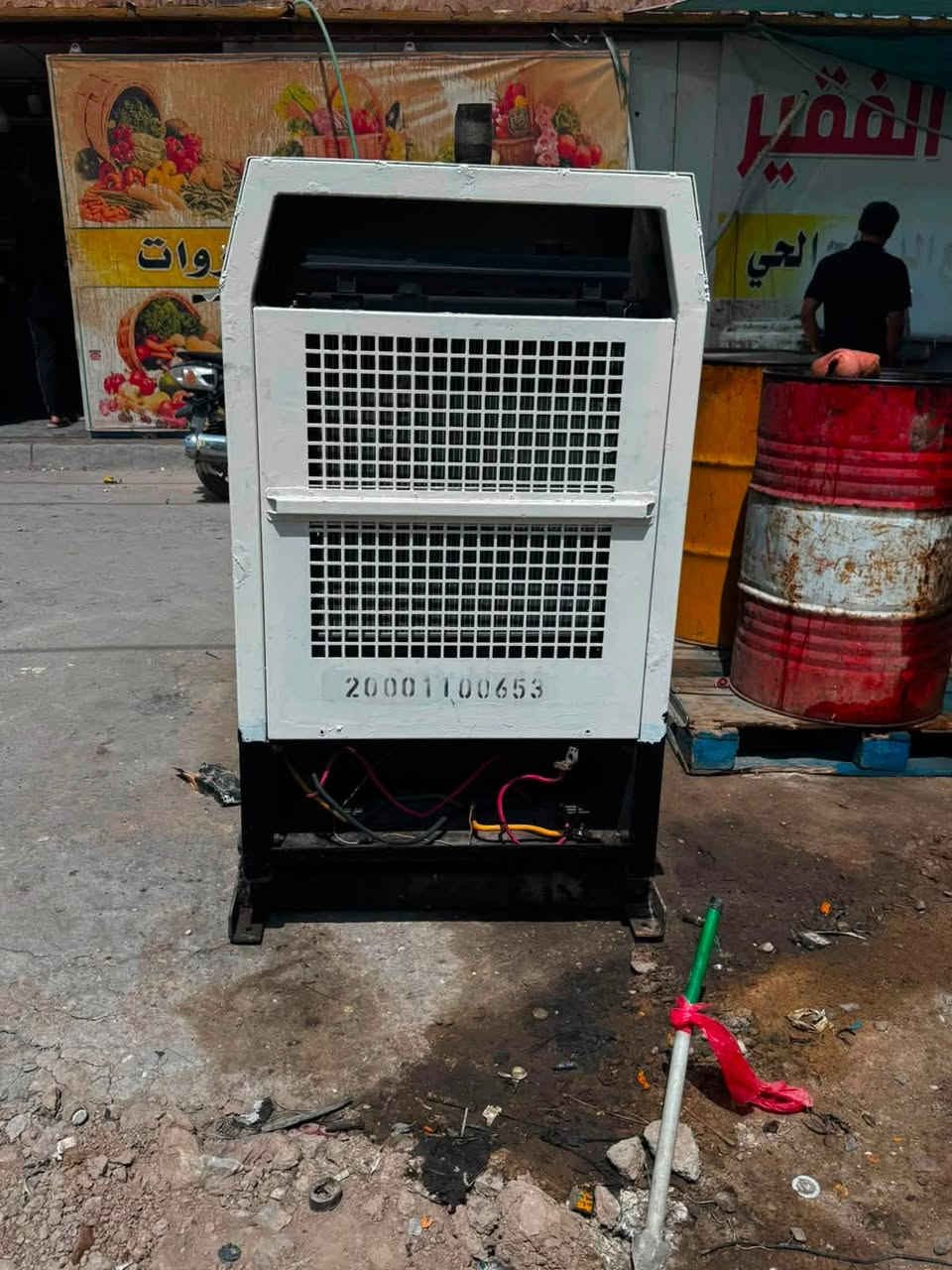 مولد بيركنز إنكليزي أصلي  50 كيفي جديده مكفوله مامفتوح بيها برغي علّى الشرط الفحص وتحميل. السعر 32 العنوان ميسان
***********
