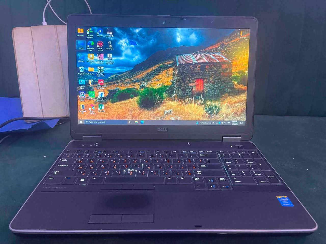 السلام عليكم لابتوب دل كور i7 حاسبه جديده كلش ذاكره ٨ داخلي وخارجي ٢٥٦ ssd يعني صاروا ومال العاب فول وكارت شاشه بيه خارجي وداخلي حاسبه قويه كلش للألعاب وكلشي غراضه كامله شاحنته الاصليه ماوس قاعده ام المروحه وحنطته وبعد تكو هم غراض اله السعر ٢٠٠ الف اني ماخذه ٣٥٠ قبل فتره بس لان ما استخدمه هواي مكاني كوت ***********
