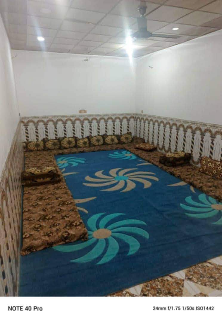 🏠 دار للبيع في الديوم
📐 المساحة: 300 م²
📍 الموقع: الديوم، منطقة الـ16 ألف، مقابل شارع 60
🔹 يتكون الدار من: 
• غرفتين نوم
• صالة
• استقبال
• مطبخ
• صحيات داخلية وخارجية
•السعر 110 وبي مجال
📞 للاستفسار والتواصل:
***********
أبو عائشة للعقار

نص مكتوب في الصور:
- بيع وشراء العقار والسيارات ابو عائشة *********** NOTE 40 Pro 24mm f/1.75 1/453s ISO50
- NOTE 40 Pro 24mm f/1.75 1/161s ISO50
- NOTE 40 Pro 24mm f/1.75 1/50s ISO1442
- NOTE 40 Pro 24mm f/1.75 1/50s ISO1459
- NOTE 40 Pro 24mm f/1.75 1/50s ISO1136
- NOTE 40 Pro 24mm f/1.75 1/100s ISO438
- NOTE 40 Pro 24mm f/1.75 1/50s ISO953
- NOTE 40 Pro 24mm f/1.75 1/50s ISO847