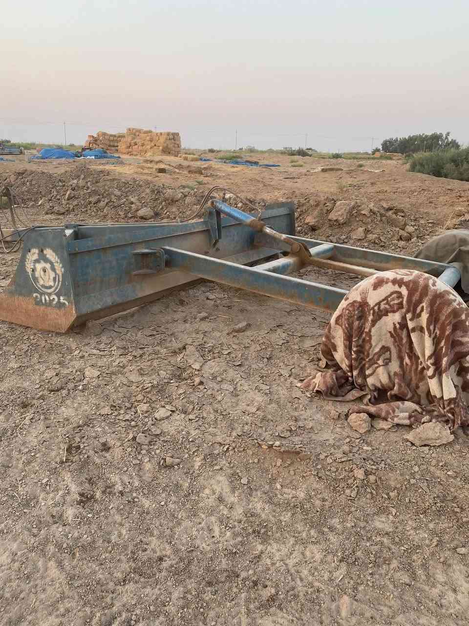 للبيع معدلان تسكام موديل 2025 جديد مشتغل شي قليل الاستفسار على الرقم *********** مكان واسط
