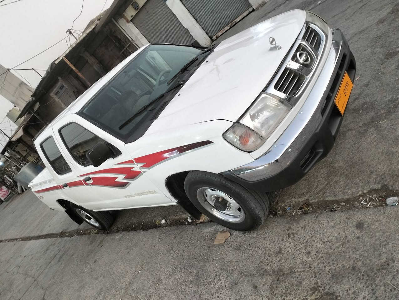 نیسان مۆدیل  2002  ساق   زۆرجوانە  سعر   48  گەڵا      ***********                      ***********
