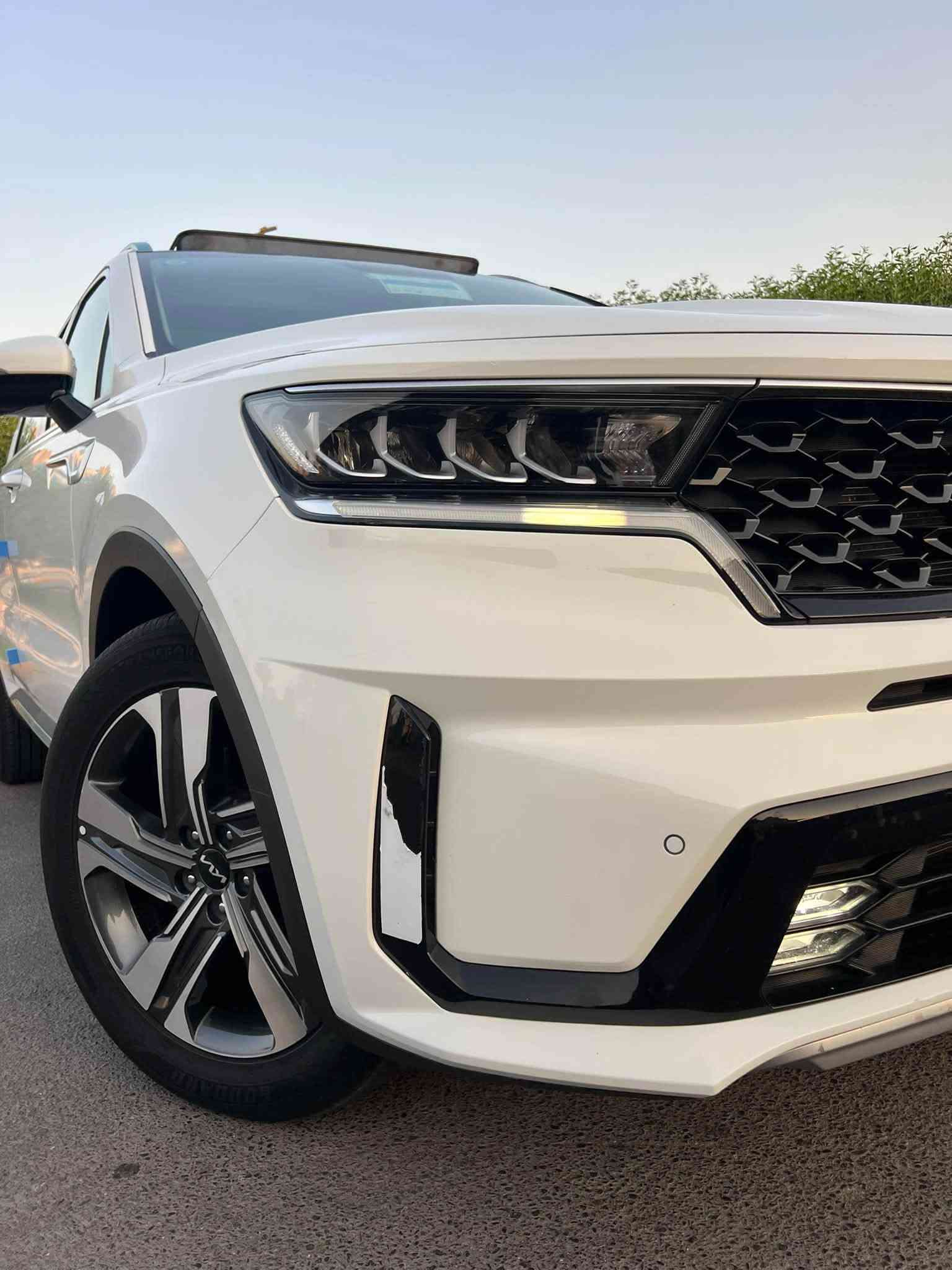 كيا سورنتو موديل 2023 فئة "الفول4x  كامل" (أعلى مواصفات)  دفع رباعي 4WD 
ماشيه ٢٢ الف
 محرك ٦سلندر ٧راكب ٣قطع تبريد بصمة بانوراما كشنين كهرباء جلد حار بارد مرايات كهرباء ٤ كامرات 
كير ماوس ٨ نمر شاشة تحكم استيرن حساس خلفي وامامي لد أمامي وخلفي دبل ايرباك بردات لايت زنون ٤عدسات هند بريك دكمه جنطه كهرباء شاحن لاسلكي دمام بدشبول  شفتات بالستيرن مانع انزلاق مانع انحدار 
  أوتو هولد درايف موود سيارة جديدة وجاهزه كلها على وضع الشركة مكفولة رقم انكليزي سنوية جديدة 
هزه ٢٦ جديدة 
بغداد البلديات للإستفسار اتصل 📞***********
