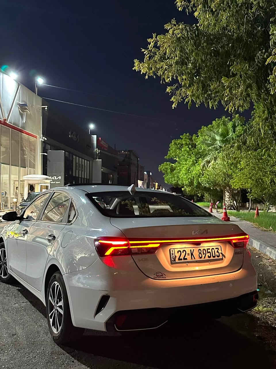 السلام عليكم كيا k3 للبيع 2022مكفوله كفاله عامه ماشيه 33.000km. فتحه وبصمه وجلد السياره جديده رقم اربيل باسمي مكانها بغداد للاستفسار ***********
