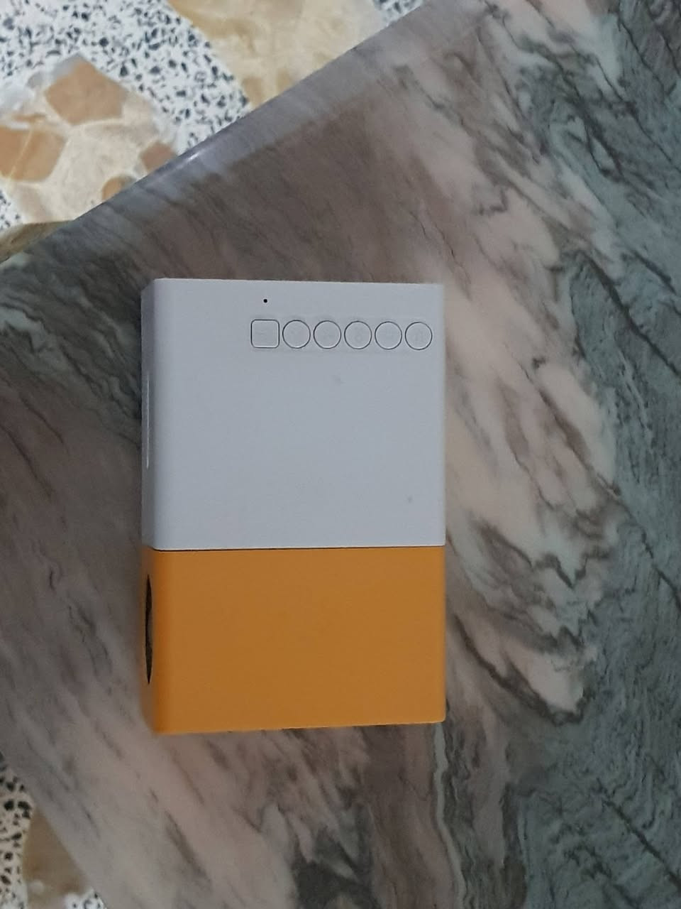 جهاز عرض سليمة كامل الملحق ت سعرة ب ١٠ بي مجال ***********
