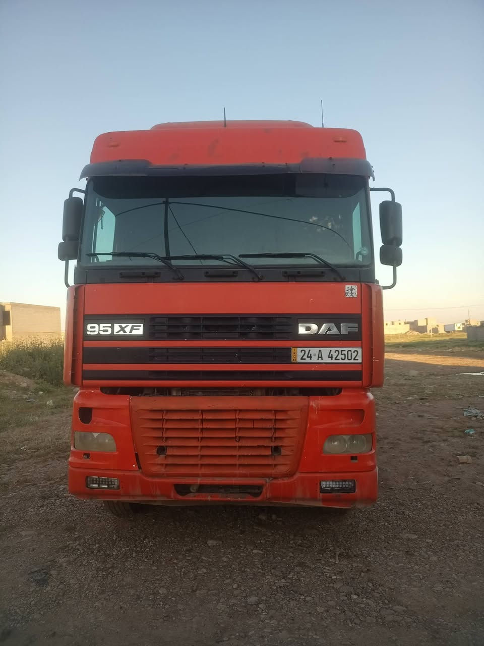 داف للبيع بس راس موديل 2000 حصه كاز تبريد صوفاج تدفئه طخم تاير جديد رقم جديد سنويه جديده بسمي تحويل فقط السعر 90 ورقه ومع العربانه 155 ورقه وبيها مجال للطيبين العنوان موصل القوسيات تواصل واتساب ***********
