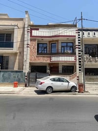 دار للبيع  حجر صناعي في منطقة حي الجامعة - الخارجية -  قرب السكة بدابة...