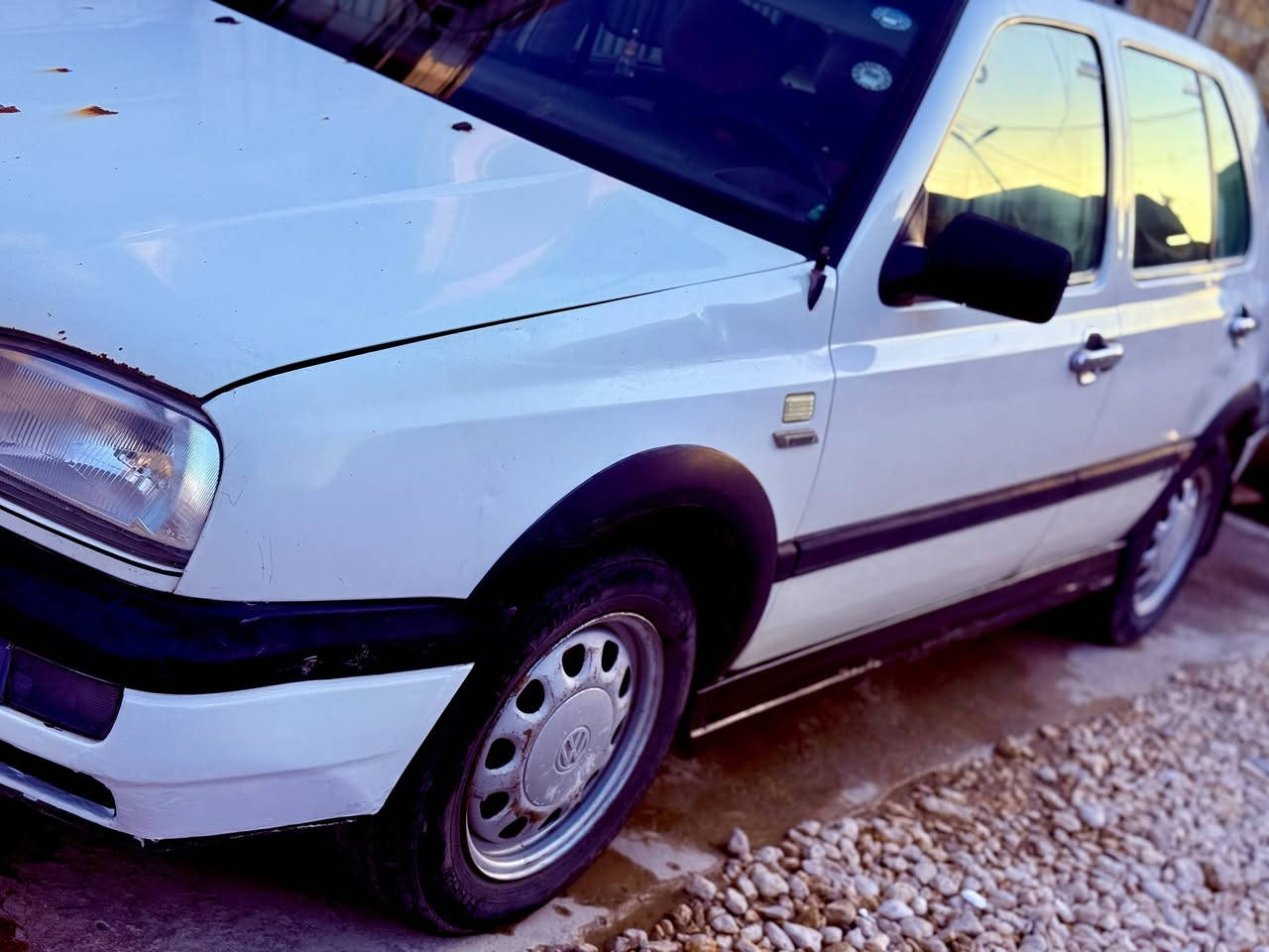 السلام عليكم ورحمة الله وبركاته

🚘 للبيع — فولكس فاغن گولف 1992 🚘

🔹 اللون: أبيض
🔹 المكينة: 1800
🔹 گير: عادي
🔹 رقم أربيل تحويل مباشر

✅ حدادية جديدة
✅ مكينة جديدة
✅ منظومة ماء جديدة
✅ تبريد ثلج ❄️
✅ كهربائيات بلادي

السيارة نظيفة وخير من الله، البنيد فقط صبغ جمالية، والباقي مرتب.
ترايها للبصرة بدون مشاكل إن شاء الله.

💰 السعر: 45 

📞 للتواصل: ***********
