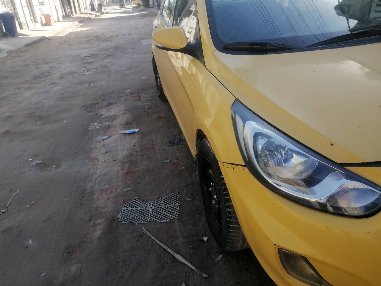 سلام عليكم
اكسنت موديل 12 خليجي رقم بغداد بسمي 

محرك 1600 دوش كير جديد ابو قطره
بيها حادث جاملغ خلفي جه بانزين

والباقي مكفول شواصي لغود تكم قماره مكفوله
مكان بلديات
 ***********
