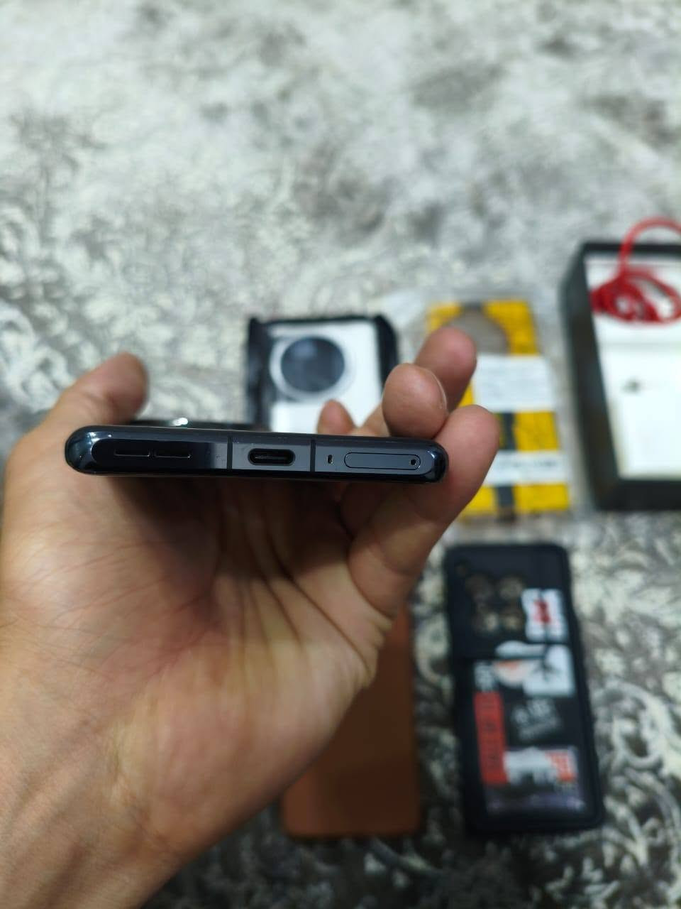 Oneplus 12  
 globalئەسڵی
فـــرۆشتن و گـــۆڕینەوە

⬛نرخ: 380دۆلار قفل بۆ معاملە چات مەکە
⬛ نەکراوە  بی تەبع بێ عەیب بە هەمو شەرتو زەمانێ 
⬛ کامل ئەشیای خۆی لەگەلە + 4کەڤەر ئەسڵی هەدیە
⬛ڕام 16حقیقی +١٢ و 512 گێگا
⬛سناپدراگۆن 8gen 3 🔥
⬛ شاشەی ltpoamolid 2k  120hz قەوسی زۆر جوان
⬛کامێرای بێحل و  120x zoom
⬛پەپجی ١120 fps
⬛پاتری ٥٣٠٠  و  100 وات
⬛ دژە ئاو زۆر تۆکمە
⬛مۆبایلێکە لە هەمو رویەکەوە دەرەجە یەکە  بە زەمان 

*********** وەتسئەپ السليمانية, العراق

