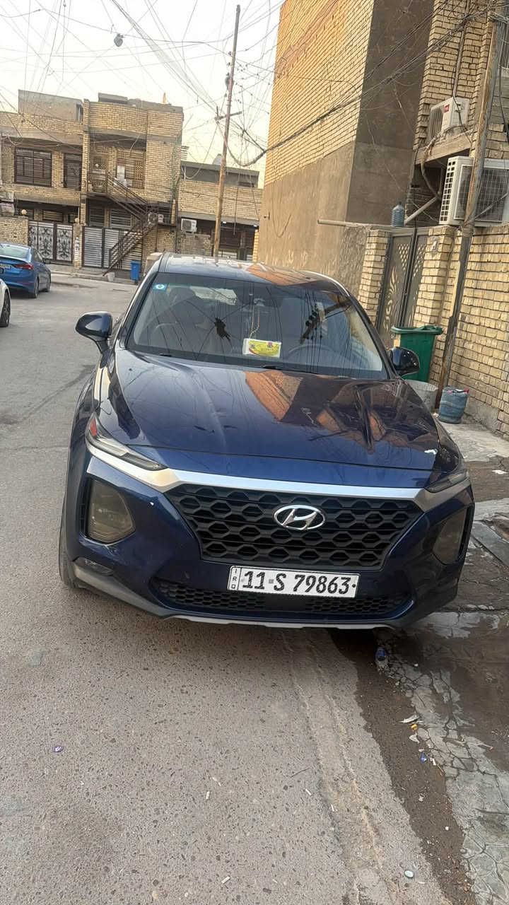 السلام عليكم سنتافيه البيع
وارد أمريكي جاملغ وبنيد محرك ألفين وربعميه 
مابيه اي نقص جاهزه علا آخر حبايه السياره فول 
موصفات ماعده الفتحه / السعر.  155 وبيه مجال
مكاني بغداد الدوره / رقمي / ***********
موديل السياره 2020 /
