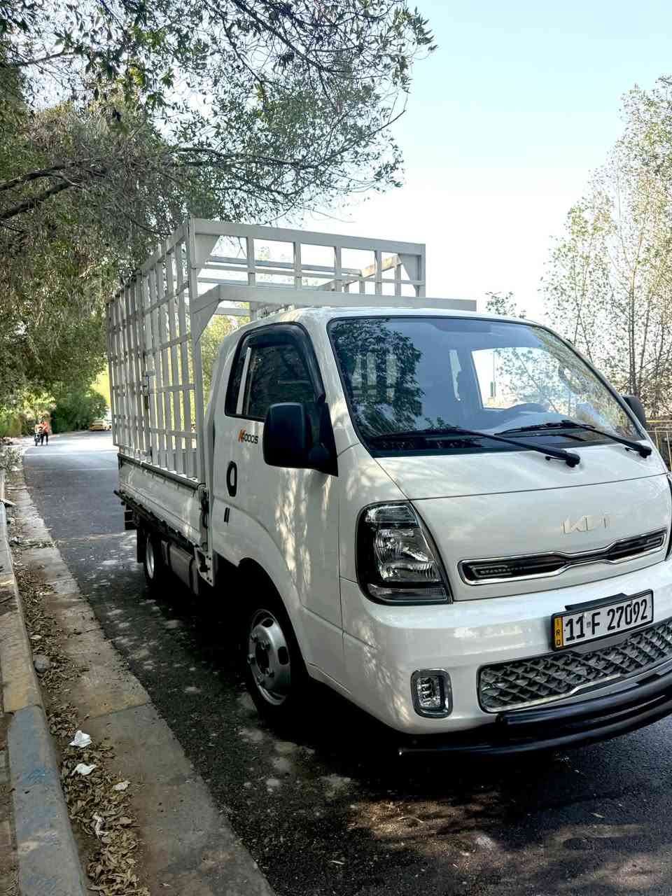 بيع سريع
سلام عليكم كيا فحل البيع موديل 2024كفاله عامه 
شبه زيرو ع ادينه من شركه ماشيه٢٤لف
رقم بغداد باسمي 
السياره محوره تاير 14+تانكي ١٢٠
صناديك 
دوشمه عام ع وضع الشركه بشرط حته تايرات 
مكان السياره بغداد زيونه 
فيديو مع منشور
السفسار ‭***********
