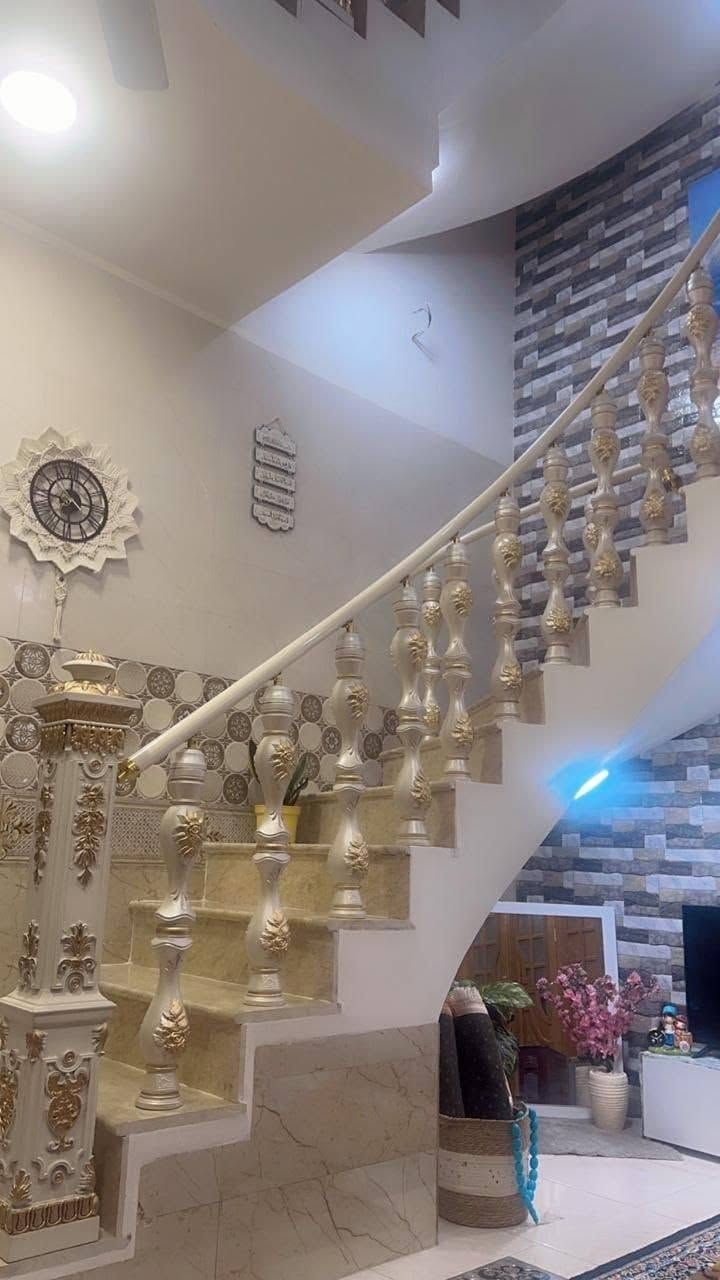 🏠 بيت للبيع في كربلاء المقدسة – حي الإسكان العسكري
✨ المساحة: 100م²
🏡 البناء: طابقين ونص
🛏️ 4 غرف نوم
🛋️ استقبال وصالة
🍳 مطبخ
🚿 صحيات
📐 الواجهة: 5م
📏 النزال: 20م
💰 السعر: 165 مليون وقابل للتفاوض
📞 للاستفسار والتواصل: ***********
***********
🏢 مكتب الميامين للعقار
نستقبل جميع العروض: بيع | إيجار | شراء
📍 موقع المكتب: كربلاء المقدسة – حي الوفاء، قرب ماركت المعالي
