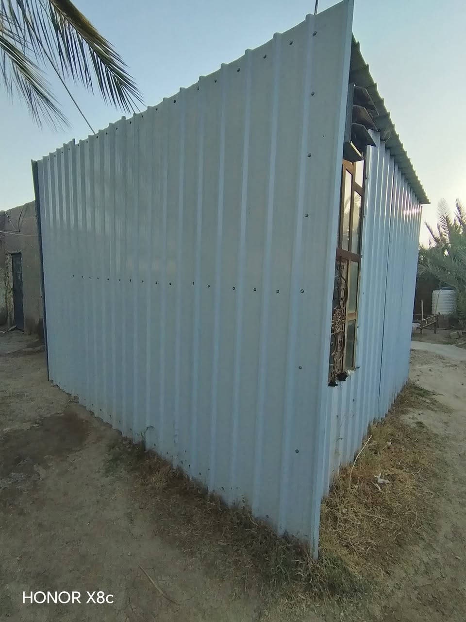 هيكل جينكو للبيع اربعه في اربعة  وارتفاع ثلاثة امتار جديد قليل استخدام 
ثلاثة اركان فقط مسقف ، المكان بابل /المدحتية الشراي يتصل على ***********
