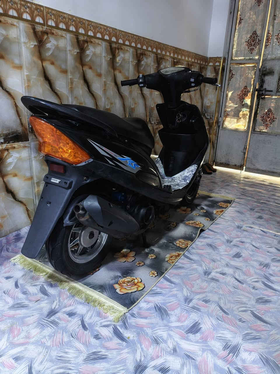 ماكس عدلة • بدل • جديد
