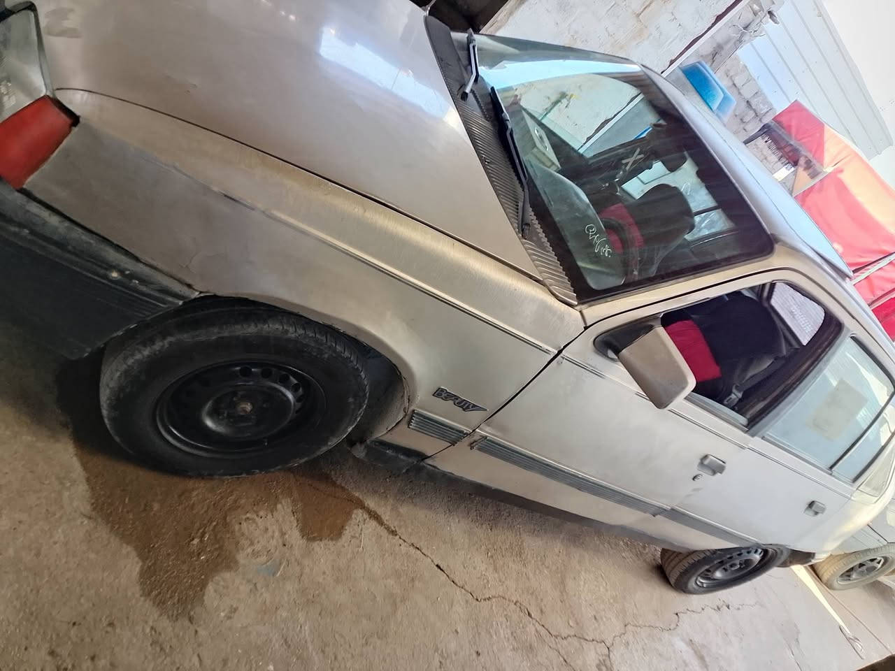 السلام عليكم سيارة اوبل كاديت للبيع رقم نينوى الدولي سنويه جديدة السياره كدام العين امراوس بشي مناسب للاستفسار التواصل على الرقم التالي ***********
