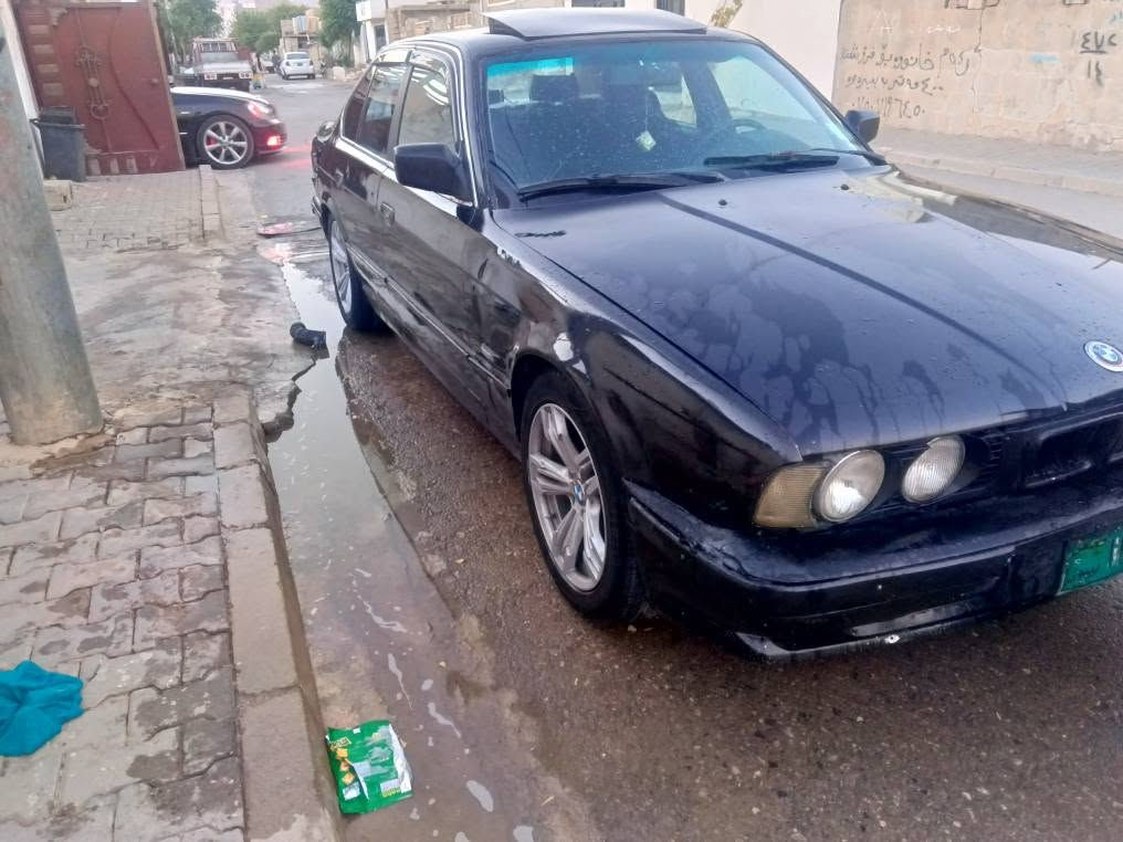 سڵاوی خوای گەورەتان لێبێ 
فڕۆشتنی خێرا قفل قفلی 19 گەڵا بۆ مەعامەلە مەسەج و تیل مەکەن لە کەڵ رێزم  BMW مۆدیل 91 حەجمی 520 گێڕ عادی  ئارم پلاستیک هەولێر بەشەرتی دەساڵ  ئەوەلیەت بەشەرتی موس بڕاوە گێڕ مەکینە دە فیتەری بێنە سەر تەبرید بتبەستی سارد سارد توندو تۆڵ وەک تۆپە لاستیک سەیارەیەکی زۆر خۆشە  شەرتەکانم نوسیوە بەڵام من بەس موس بڕاوە و گێڕ و مەکینە و ئاڕم دەیفڕۆشم لێدرای هەیە خەفیفە شایانی باس کردن نیە پارەی اۆپڵێکی علوجە 19 گەڵا زەروری پارەم ئەگی نا هی ئەو سعرە نیە .....شوێن دەوروبەری ڕانیە ژم *********** واتس ئاب رانية, السليمانية
