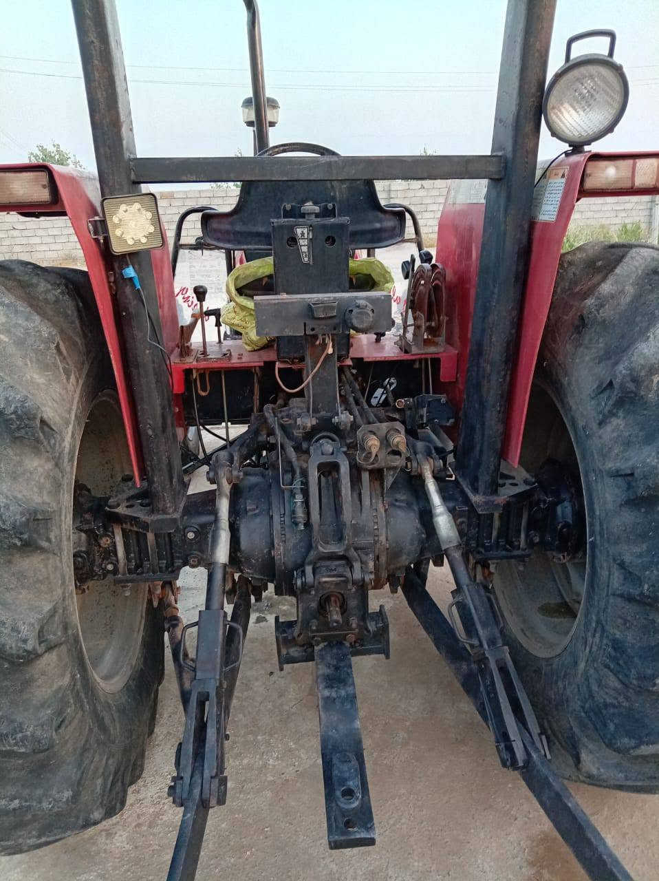 سلام عليكم جرار زراعي للبيع موديل 12 لا صرف ولا بخار صفر چاچ الاستفسار اكثر اتصال على الرقم ***********
