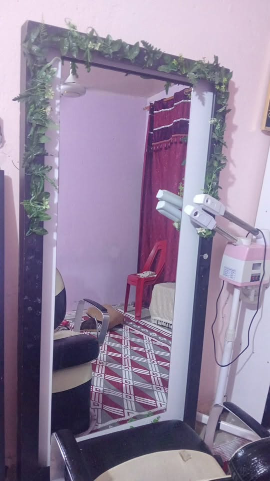 للبيع مكلفه بالنشر ***********
كربلاء مكانهم
