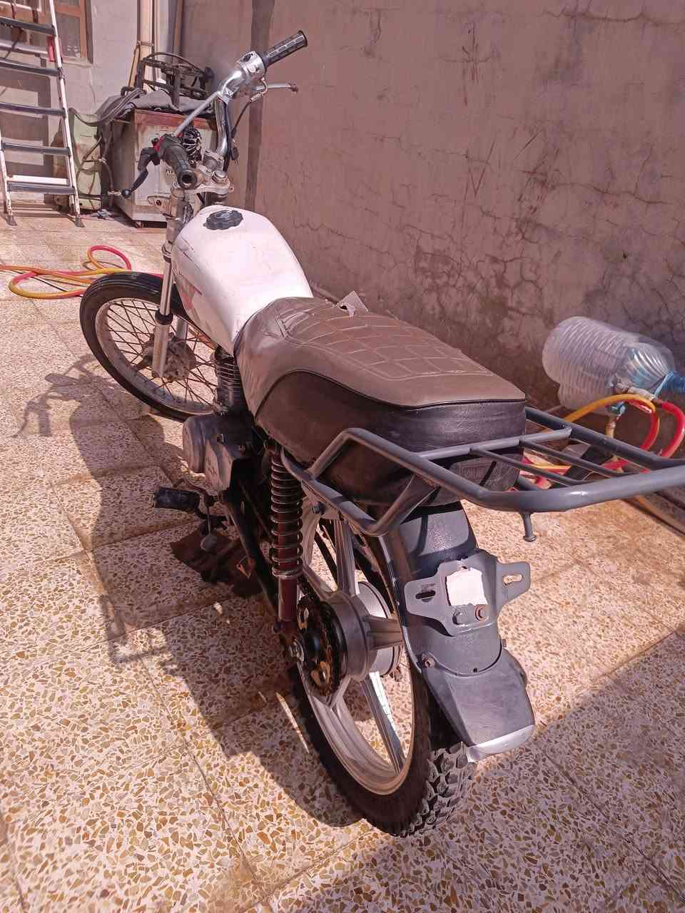 للبيع بارت إيراني 🏍️🔥
حالة جيدة، شكله مرتب وقابل للتعديل حسب الرغبة.

مناسب للي يريد مشروع أو بارت استخدام شخصي.

📌 السعر: 200 ألف دينار عراقي

📍 البيع نقدًا، والجاد يتواصل على الرقم ***********متوفر واتساب .

السعر قابل للتفاوض للجادين فقط.
عنواني حمام العليل
