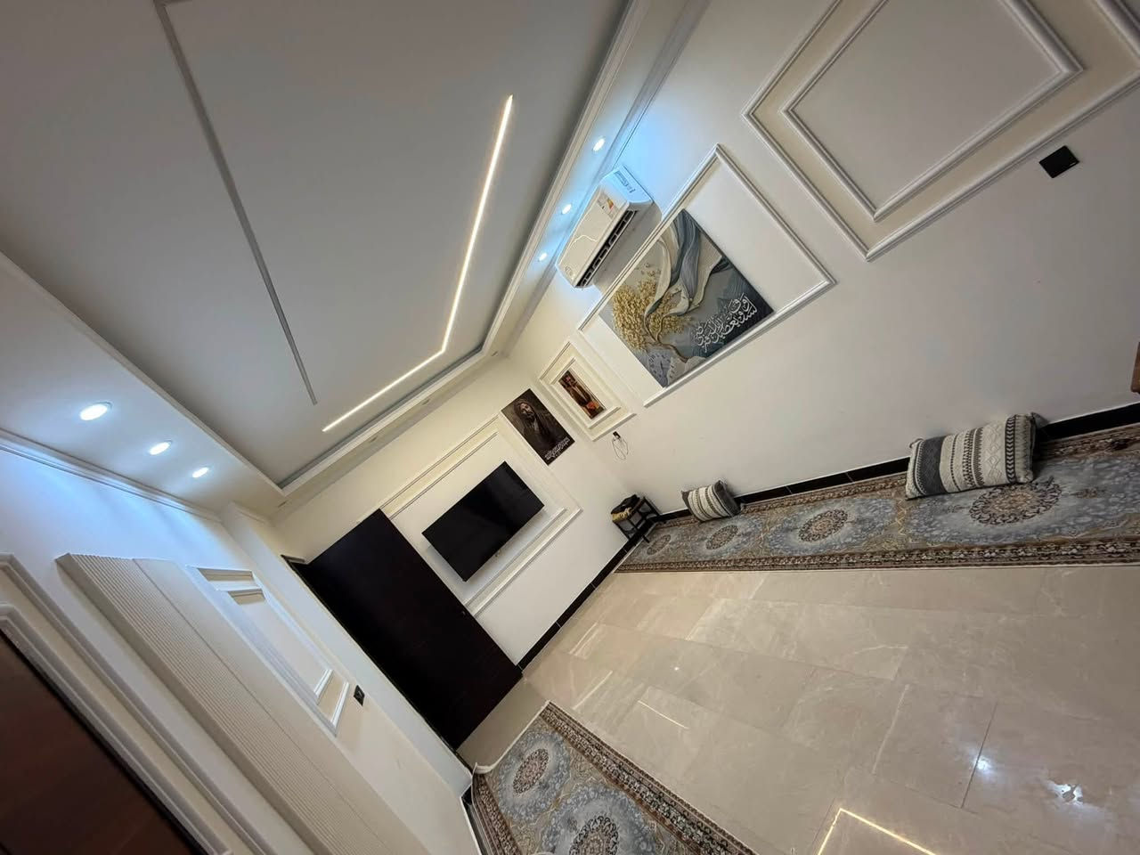 🏠 مشتمل بناء زيرو للبيع 🧿
📍موقع///  شارع فلسطين محله 505 
🛑المساحه الكليه: 100 متر 
🛑الواجه ///    5 متر 
🛑النزال ///     20 متر 
🟡 يحتوي على اربع غرف نوم 
✅للاستفسار الاتصال على الأرقام الموجودة:
📞 ***********
📞 ***********
📞***********

📝 نستقبل كافة طلباتكم وعروضكم وعلى مدار الساعة ⏱️
🥇عدنا طرق عرض مميزة من خلال تطبيقنا العقاري، 
                      ( عقارات الجبل 🥇)
