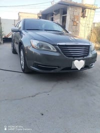 سياره للبيع C200 تخم تاير جديد السياره نضيفه ماتحك راسك من وراهة نضيفه...
