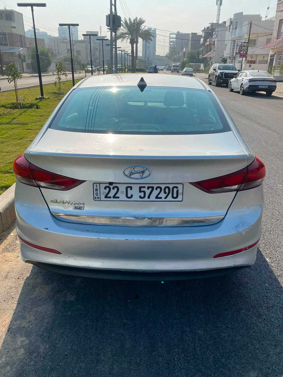 النترا ٢٠١٧ امريكي ماشيه ١٠٠ الف بيها قطعتين بالعراق وقطعتين بامريكا بدون دواخل بجم كبس محرك ما مفتوح ١١٢ ورقه *********** موجوده بغداد باسمي صارلهه ٧ سنين
