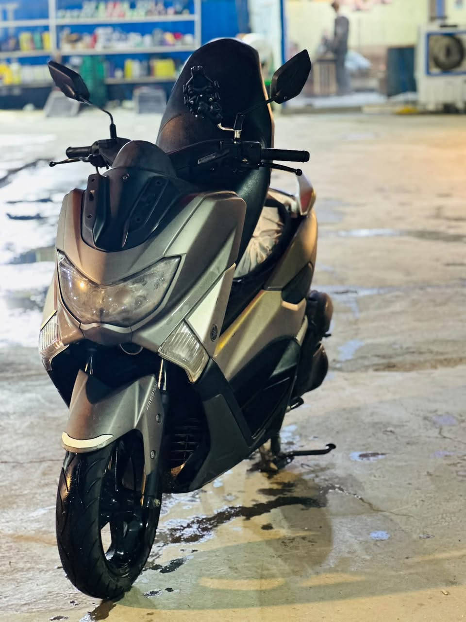 سلام عليكم دراجه Nmax موديل2016 ما مفتوح بيها برغي افحص وخذ مكينتها 125cc المكان ناصريه السعر المطلوب بيها ١٤ ورقه وبيها مجال حك الجيه استفسار ***********
