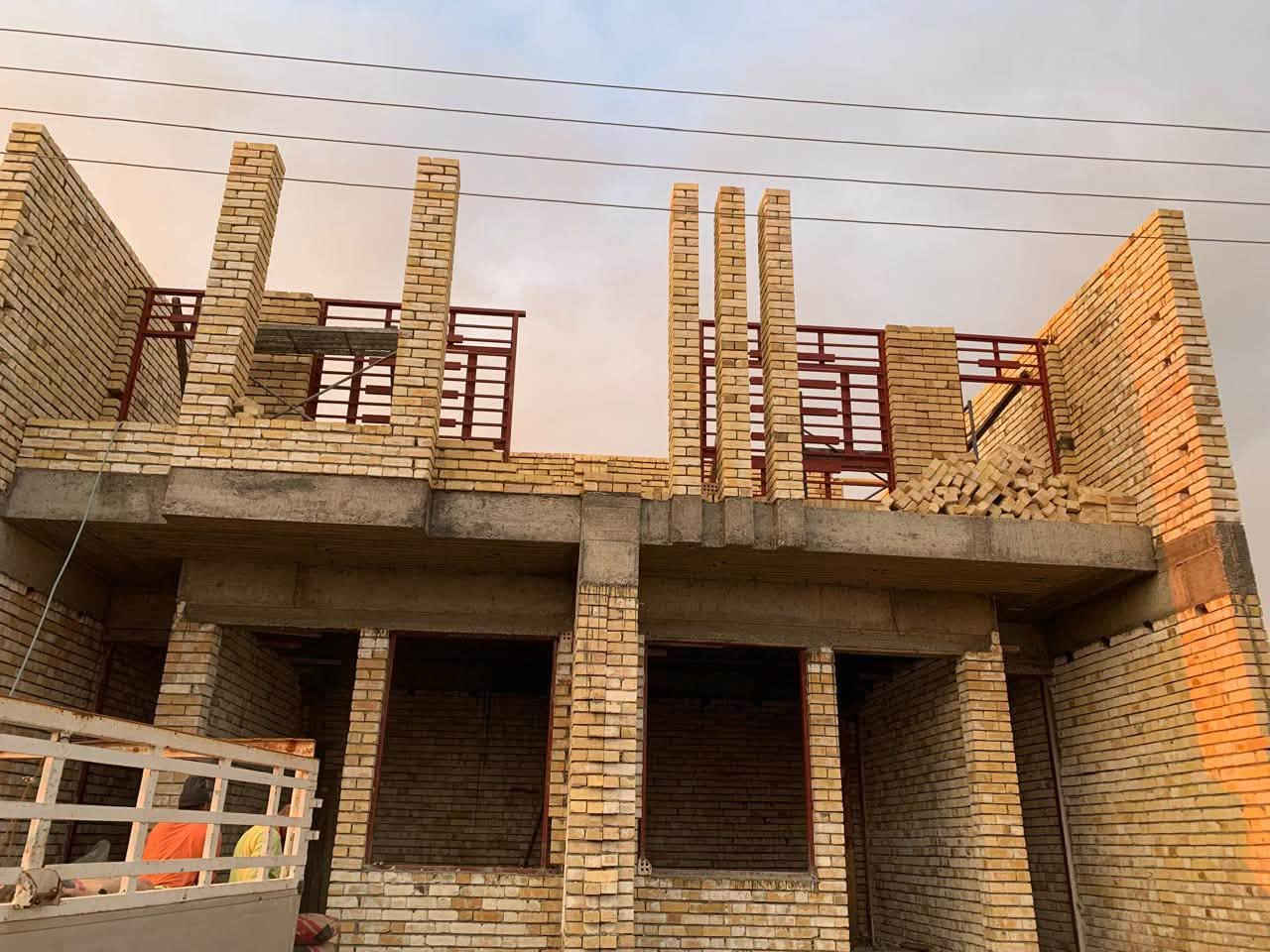 دار عدد ٢ للبيع منفصلات 
مساحه ١٠٠ متر سند ٢٥ صرف 
دور الزراعه مقابل تقاطع القدس التفاصيل خاص 
***********
٣ غرف نوم ٣ حمامات طابقين وبيتونه بناء درجه اولى طابوق
العقار بأسمي سعر مناسب
